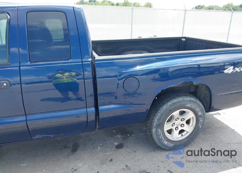 2005 Dodge Dakota Slt из США, поврежденный, VIN 1D7HW42N35S166791